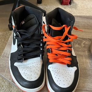 Air Jordan OG orange